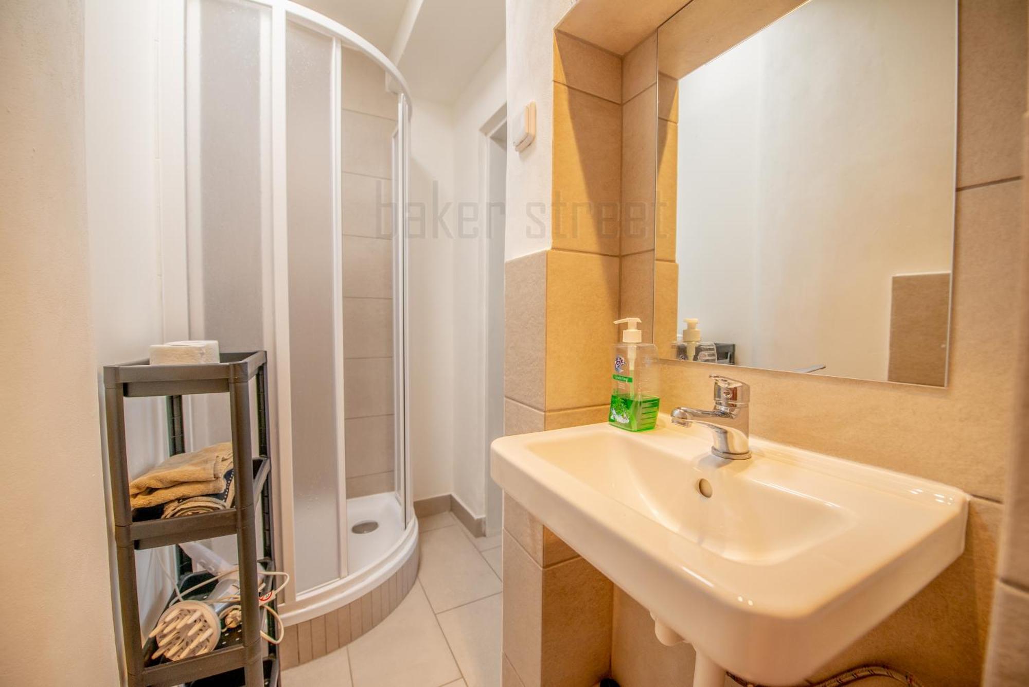 Cozy Apartment Close To Palmovka Prag Dış mekan fotoğraf
